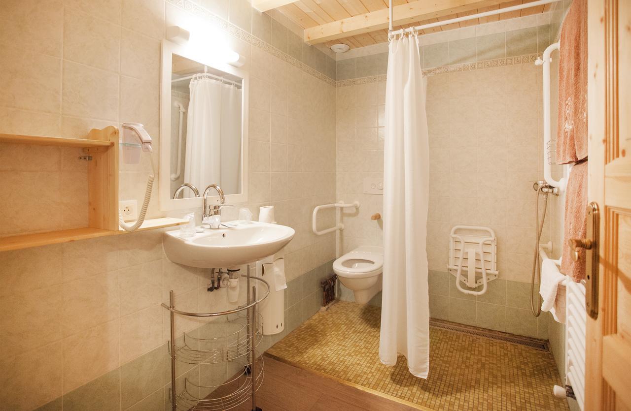Hotel La Vanoise Bessans Ngoại thất bức ảnh